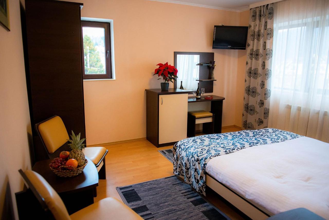 Casa Maia Hotel Buşteni Exterior foto