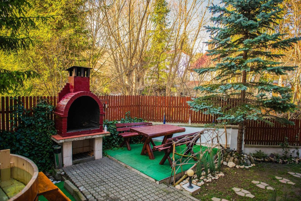 Casa Maia Hotel Buşteni Exterior foto